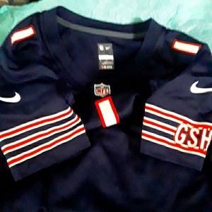 On field Nike NFL shirt. Fields 1